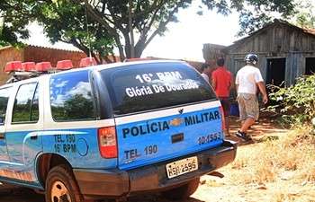 Homem &eacute; encontrado morto com roupa de mulher e alcoolizado