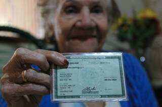 Mas na identidade ela só tem 92 anos. (Foto: 