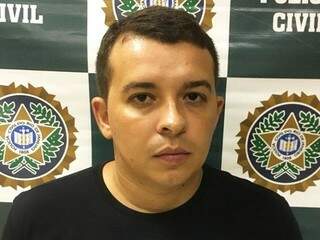 Elton Leonel da Silva, o Galã, no dia em que foi preso em Ipanema, no Rio de Janeiro (Foto: Arquivo)