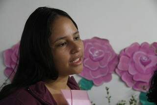 Aline da Silva Afonso, 18 anos (Foto: Marcos Ermínio)