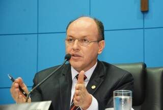 Presidente estadual do PMDB, Junior Mochi, disse que partido não vai pedir mandato de Marquinhos (Foto: Assessoria/ALMS)