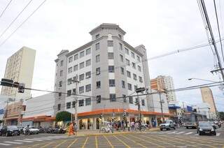 MPE também investiga mudanças no antigo Edifício Nakao, na Rua 14 de Julho. (Foto: Acides Neto)