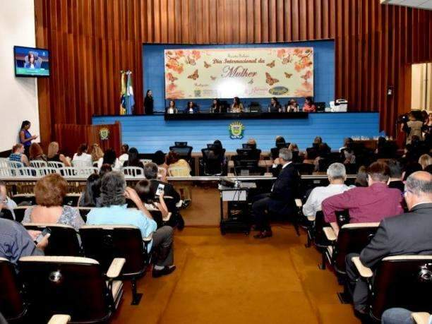 Assembleia oficializa corte de 54 cargos e reorganiza&ccedil;&atilde;o de fun&ccedil;&otilde;es