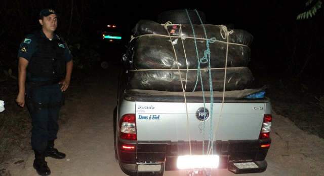  Motorista com mercadoria sem documenta&ccedil;&atilde;o d&aacute; azar e esbarra com PM