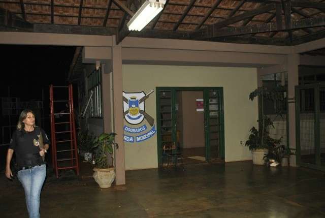 Dupla de moto dispara tiros contra Posto da Guarda Municipal de Dourados