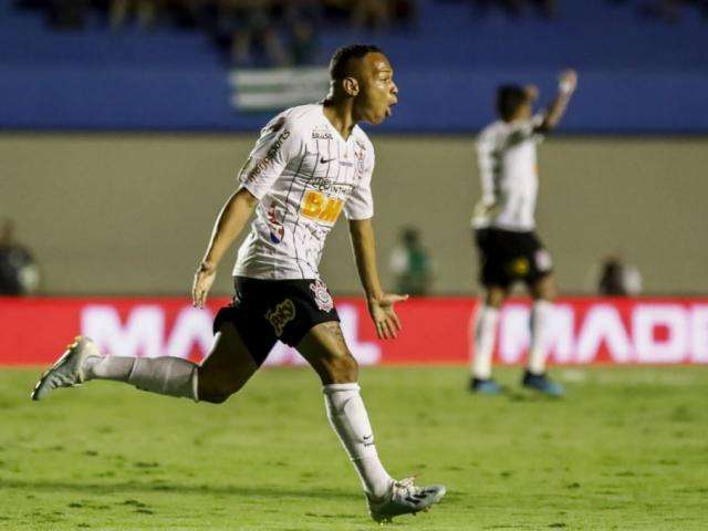 Corinthians e Goi&aacute;s empatam em 2 a 2 no Serra Dourada