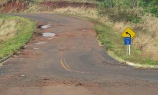Recuperação asfáltica da rodovia MS-436, que liga os municípios de Camapuã e Figueirão, deverá ser concluída em 180 dias (Foto: Arquivo)
