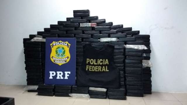 Pol&iacute;cia Federal apreende no Paran&aacute; 320 quilos de crack que sa&iacute;ram de MS