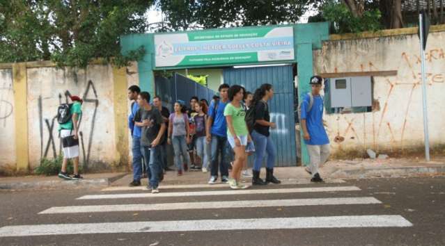 Campanha de tr&acirc;nsito voltada a alunos ser&aacute; retomada nesta segunda
