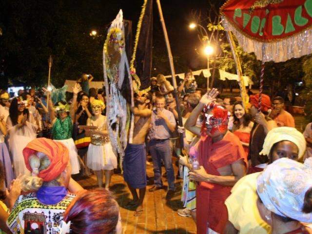 Carnaval na Fernando Correa da Costa ter&aacute; 4 bandas; veja programa&ccedil;&atilde;o da festa