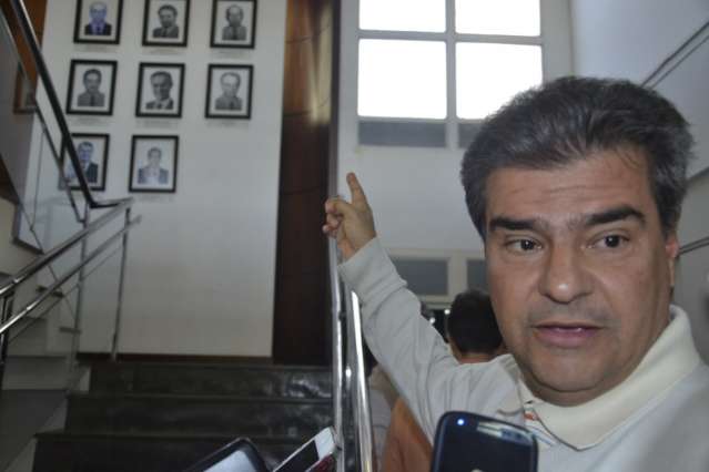 Na pol&iacute;tica n&atilde;o se fecha porta, diz Nelsinho Trad, sobre o PSB