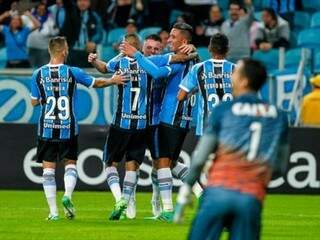 Vitória fácil sendo comemorado pelos gremistas. (Foto: Site Oficial Grêmio) 