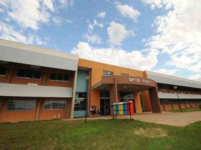 UFGD abre 294 vagas de transfer&ecirc;ncia para alunos de outras universidades 