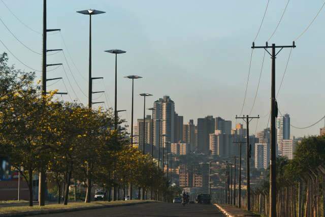  S&aacute;bado amanhece com n&eacute;voa seca e umidade fica baixa durante todo dia