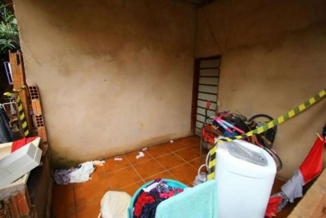 M&atilde;e que incentivou filho a matar padrasto esganado vai a j&uacute;ri popular 