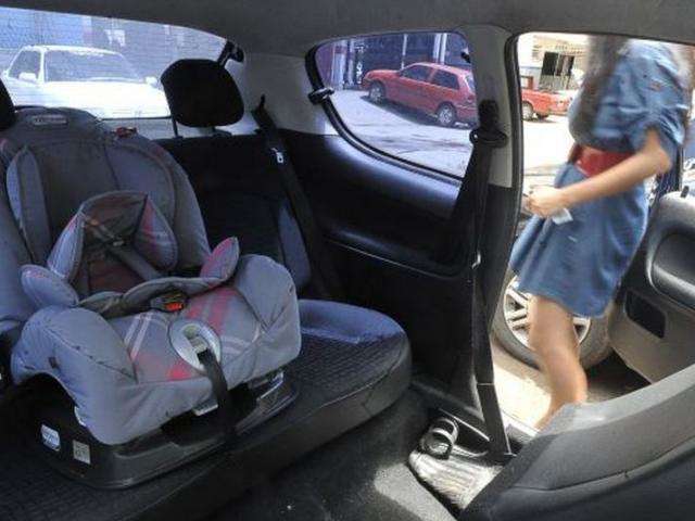 Cartilha orienta pais sobre transporte correto de crian&ccedil;as em ve&iacute;culos
