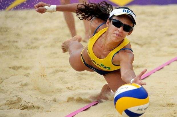 Talita &eacute; campe&atilde; do Circuito Mundial de V&ocirc;lei de Praia ao lado de Taiana