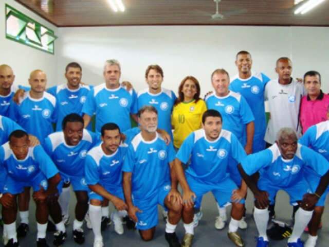  Time de Zico enfrenta sele&ccedil;&atilde;o de Dourados nesta quinta-feira no Dourad&atilde;o 