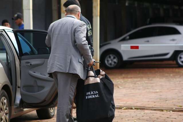 Policiais federais foram &agrave;s casas de Amorim, Giroto e outro ex-secret&aacute;rio