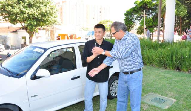  Programa IPTU D&aacute; Pr&ecirc;mios entrega carro e outros produtos para 23 contribuintes