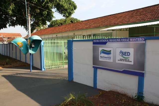 Calend&aacute;rio escolar do estado prev&ecirc; aulas aos s&aacute;bados no interior