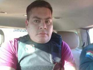 Aguacate dentro de uma das viaturas da Polícia Nacional Paraguai. (Foto: Divulgação) 