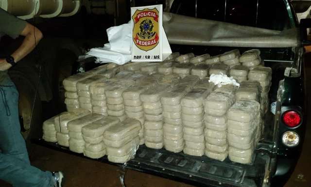 Carreta com soja levava 427 kg de coca&iacute;na, avaliada em R$ 8,5 milh&otilde;es