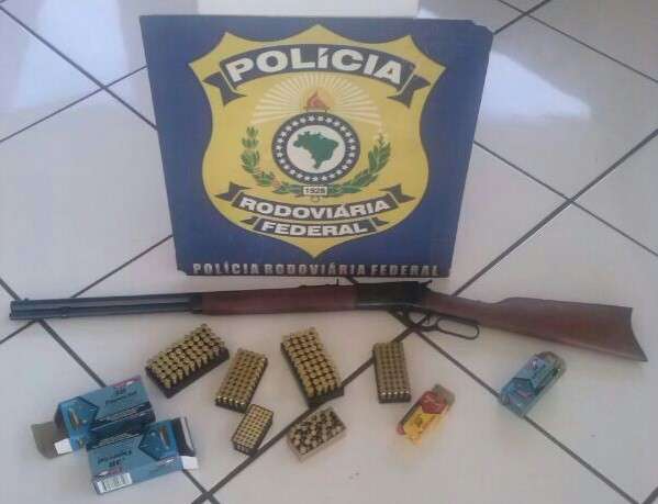 Aposentado &eacute; detido com arma e 300 muni&ccedil;&otilde;es em Ponta Por&atilde;