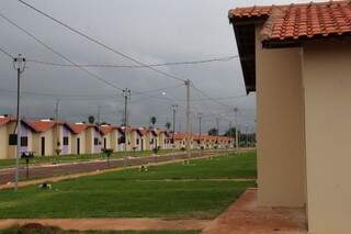 Casas da Agehab construídas no município de Fátima do Sul (Foto: Agesul/Divulgação)