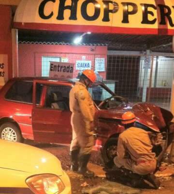  Laudo da per&iacute;cia conclui que jovem que atropelou 5 na Brilhante estava a 76 km/h