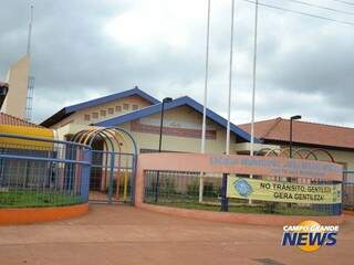 Escola fica localizada nas Moreninhas (Foto: Arquivo)