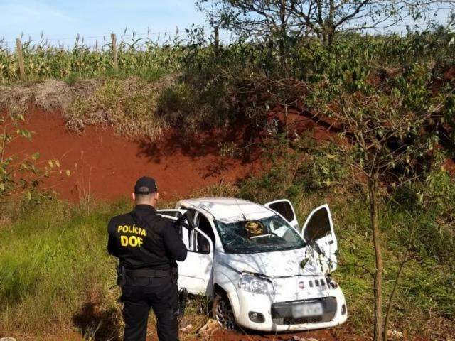 Traficante Abandona Carro Capotado E Quase Kg De Maconha