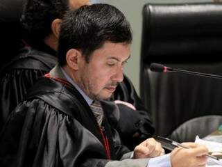 Juiz Vitor Luis de Oliveira Guibo condenou rede de ensino ao pagamento de R$ 10 mil (Foto: TJMS/Divulgação)