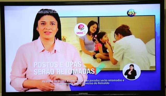 Candidatos tentam convencer indecisos em &uacute;ltimo programa de TV