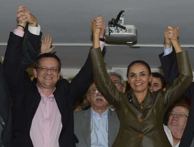 Marina chega aos 29%, supera A&eacute;cio e vence Dilma no segundo turno