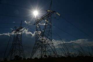 Horário de verão tem proporcionado a diminuição do consumo de energia em quase 2 mil megawatts. (Fábio Rodrigues Pozzebom/Agência Brasil)