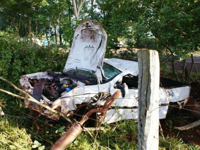  Jovem morre em acidente na MS-376 entre Vicentina e Jate&iacute;