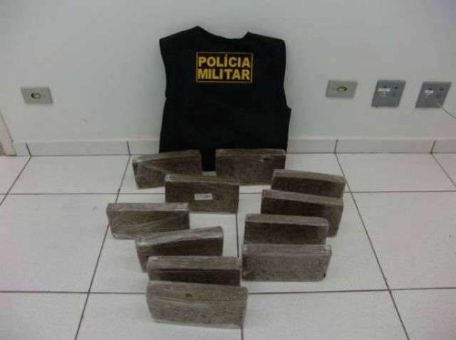  Tabletes de maconha s&atilde;o abandonados &agrave;s margens de rio, em Costa Rica