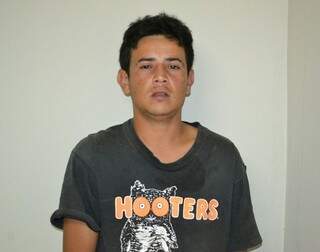Dorival era o condutor do Palio roubado recuperado pela polícia. (Foto: O Pantaneiro)