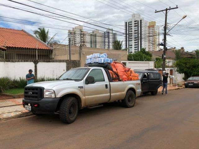 Bandido furta F350 em menos de 40 segundos no Itanhang&aacute; Park