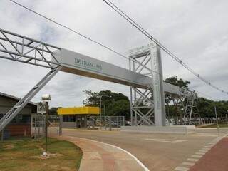 Sede regional do Detran-MS, localizada na saída de Campo Grande para Rochedo (Foto: Divulgação/Detran-MS)