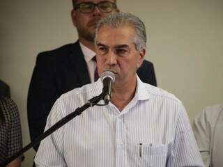 Governador do Estado, Reinaldo Azambuja (PSDB), durante discurso. (Foto: Fernando Antunes/Arquivo).