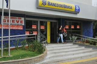 Greve dos bancários completa 27 dias neste domingo (2). (Foto: Alcides Neto)