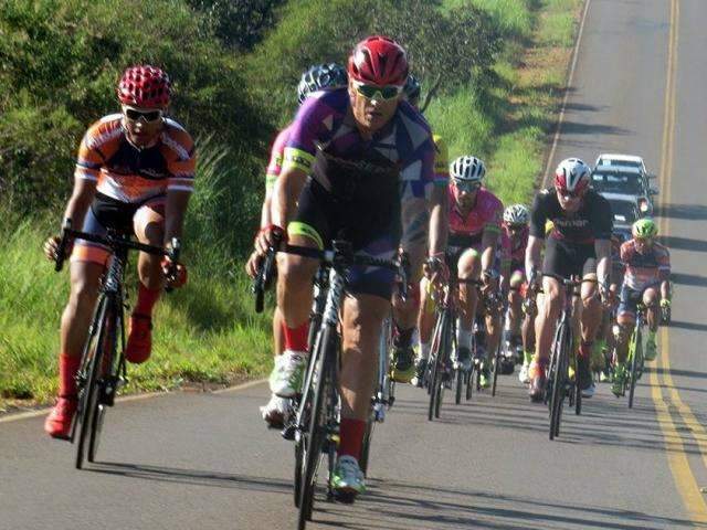 Terceira etapa do Estadual movimenta ciclistas de Campo Grande a Rochedo