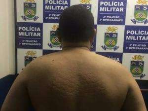 Suspeito de matar homem com canivete ap&oacute;s briga em bar &eacute; preso