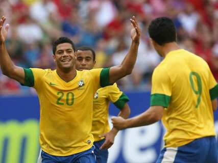 Com destaque para Hulk, Brasil vence amistoso contra a Dinamarca por 3 a 1