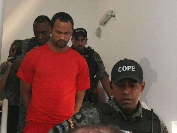 Irm&atilde;o de Bruno diz que Comando Vermelho participou da morte de Eliza