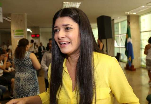 Programa do Governo homenageia Ruth Cardoso e come&ccedil;a por favela