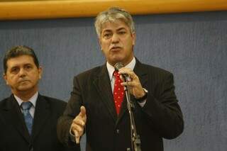 Líder do prefeito na Câmara, vereador Marcos Alex (PT) transmite mensagem de Bernal (Foto: Marcos Ermínio)