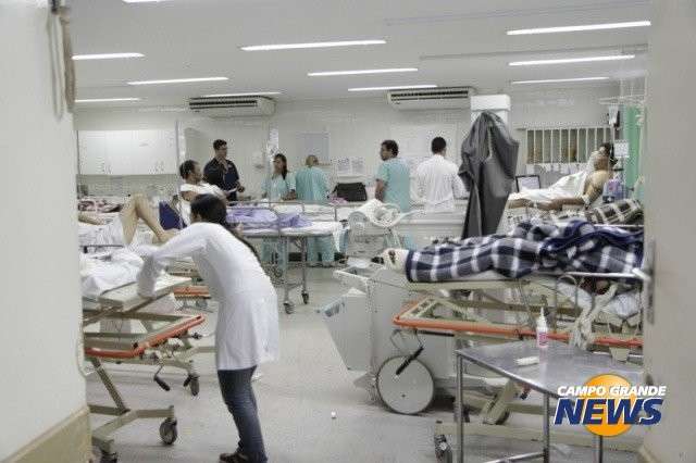 Com sal&aacute;rios na conta, m&eacute;dicos encerram greve na Santa Casa